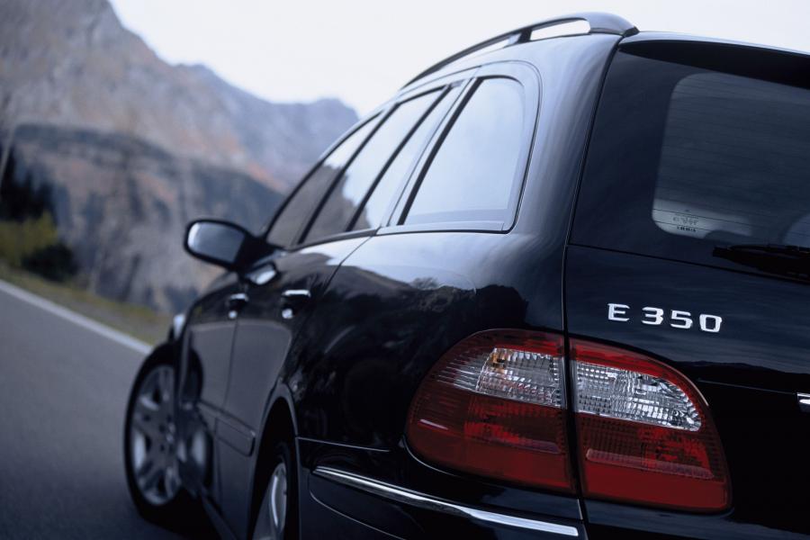  Mercedes-Benz E-Class Estate 2002 года  (фото 11 из 50)